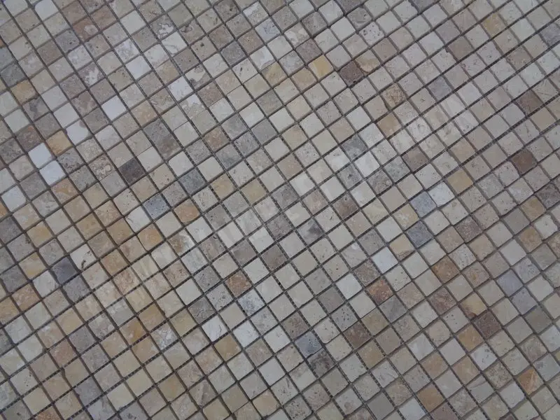 Travertin_Mixte_4_Couleur_23x23_cm_Mosaique_Rustique_Antique_6_C_HT_-_plaque_-_04.webp