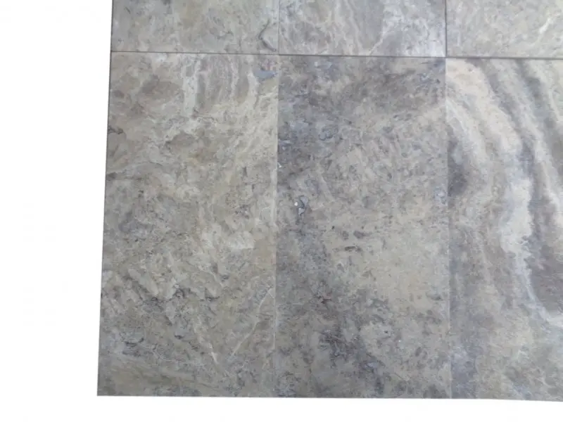 Travertin_Gris_Silver_305x61x12_cm_Adouci_1er_Choix_42_C_HT_-_m_-_03.webp