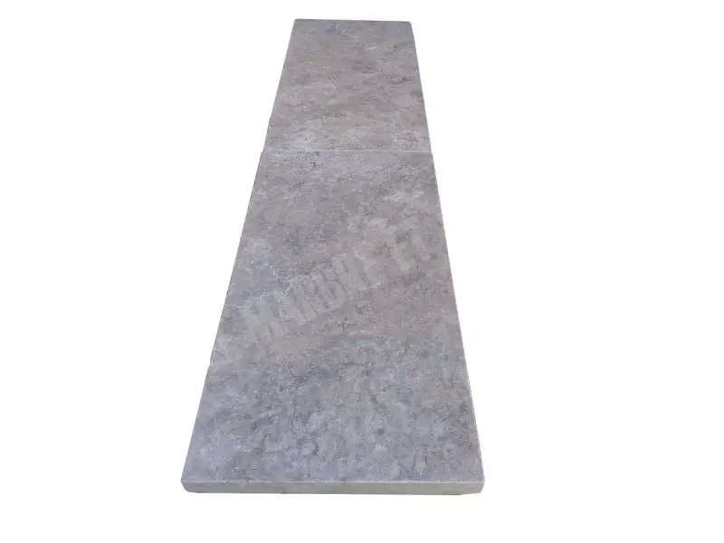 Travertin_Gris_Silver_Margelle_bord_droit_305x61x3cm_1er_Choix_Antique_14_C_HT_-_pice-01_1.webp