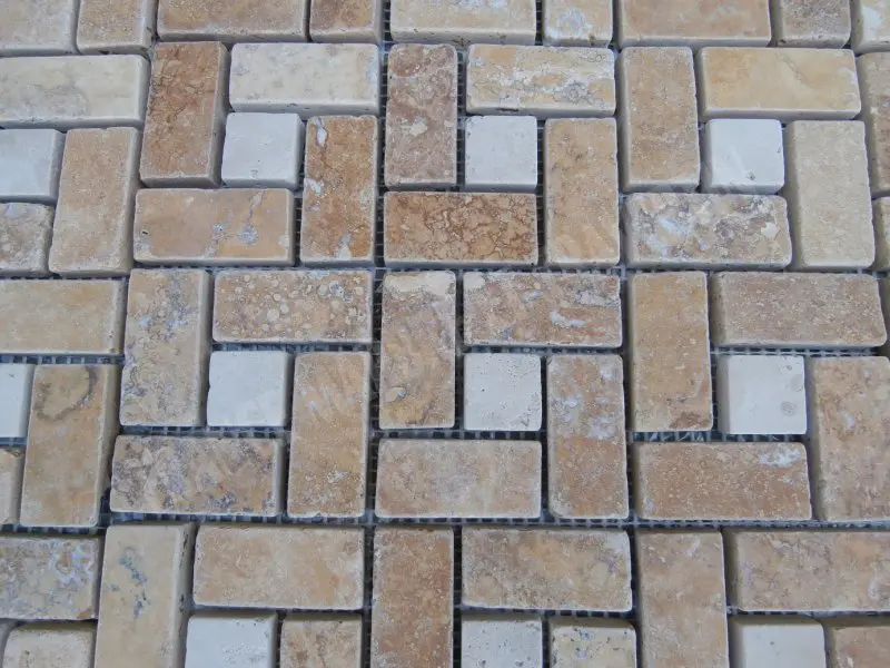 Travertin Jaune - Clasique Target Mosaique 1'er Choix Antique 19 € HT - plaque - 04.webp