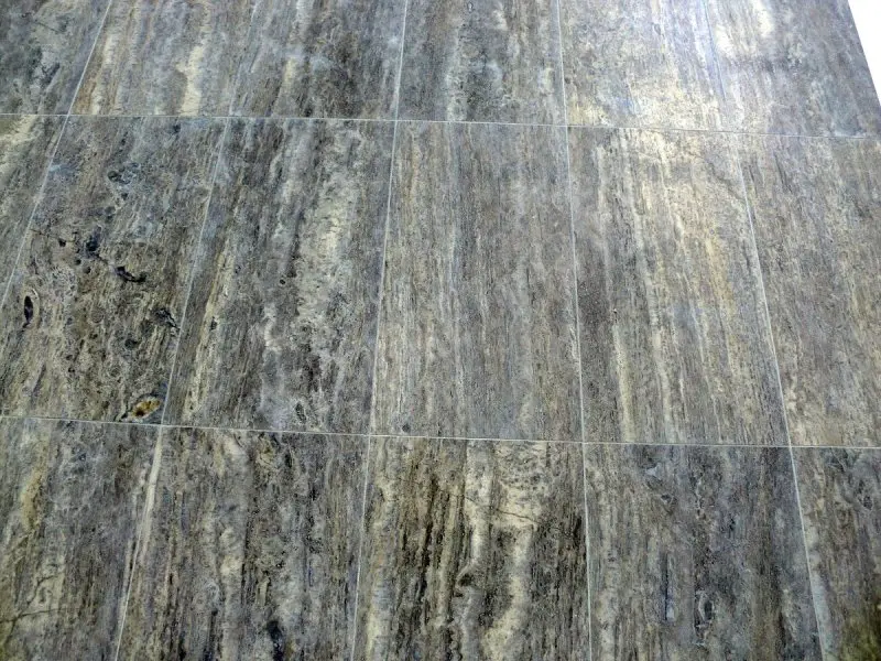 Travertin Gris Veine 30,5x61x1,2 cm Adoucie 1'er choix 45 € HT-m² - 03.webp