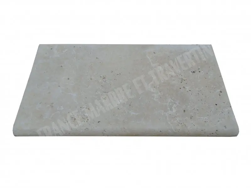 Travertin_Classique_Clair_Margelle_33x61x4_cm_Arrondi_1er_Choix_18_C_HT_-_Pice_-1.webp