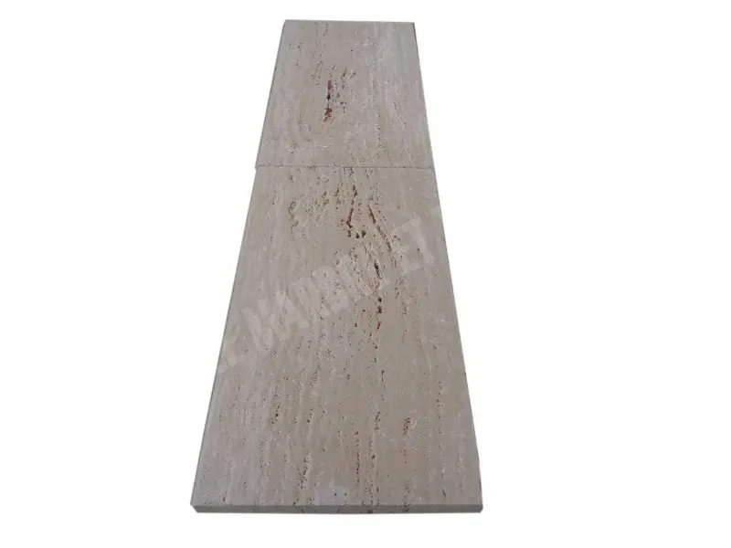 Travertin_Classique_Clair_Margelle_Vein_33x61x3_cm_Rustique_15_C_HT_-_pice_-_04.webp
