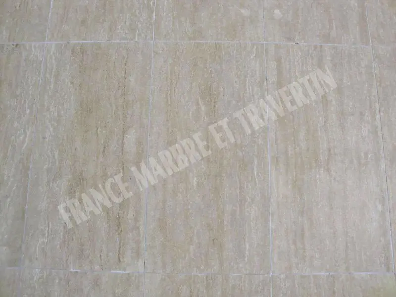 Travertin Classique Clair Veiné 30,5x61x1,2  Poli 1'er Choix 42 € HT - m².webp