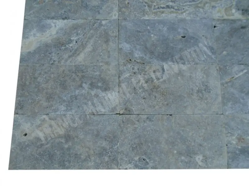 Travertin_Gris_Silver_305x61x12_cm_Antique_Rustique_32_C_HT_-_m_-_02.webp