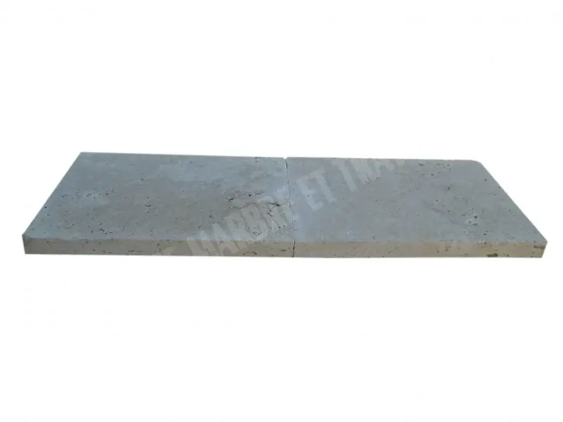 Travertin_Classique_Margelle_406x61x5_cm_Bord_Droit_Rustique_24_C_HT_-_Pice_-_03_1.webp