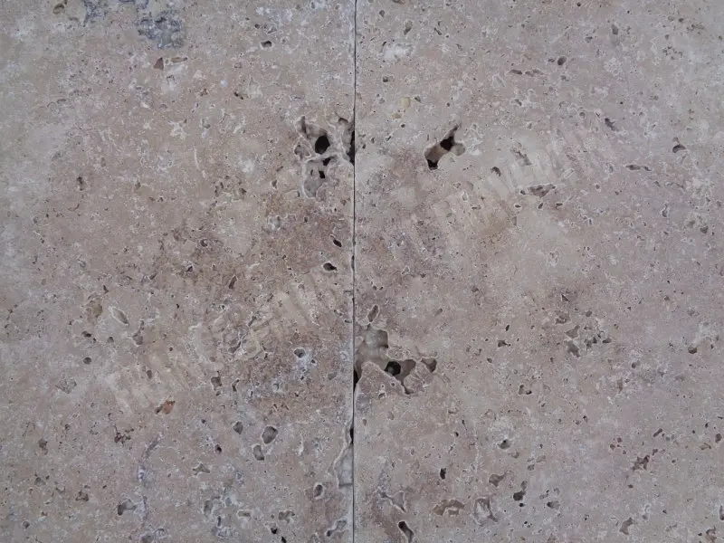 Travertin Classique 61x91x1,5 cm Antique Commercial 23 € HT - m² 3.webp