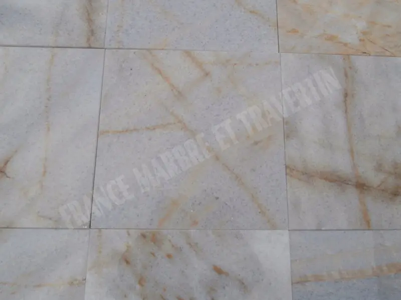 Marbre Blanc Fumèe 30,5x30,5x1 cm Polie Rustique 29 € HT - m² - 01.webp