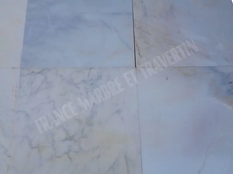 Marbre_Blanc_Bianco_Giallo_60x60x2_cm_Polie_Rustique_39_C_HT_-_m_-_02.webp