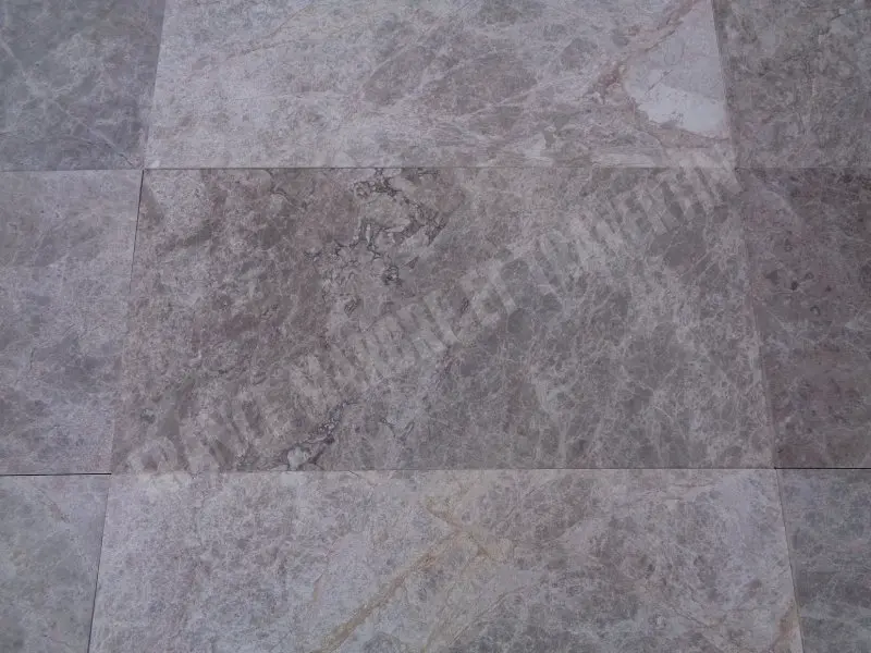 Marbre Eva Gris 30x60x2cm Adoucie Rustique 35 € HT - m² - 02.webp