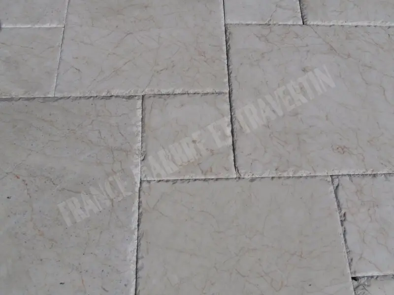 Marbre Beige Marfil Opus Romain Brossée 1'er Choix 30 € HT - m² - 02.webp