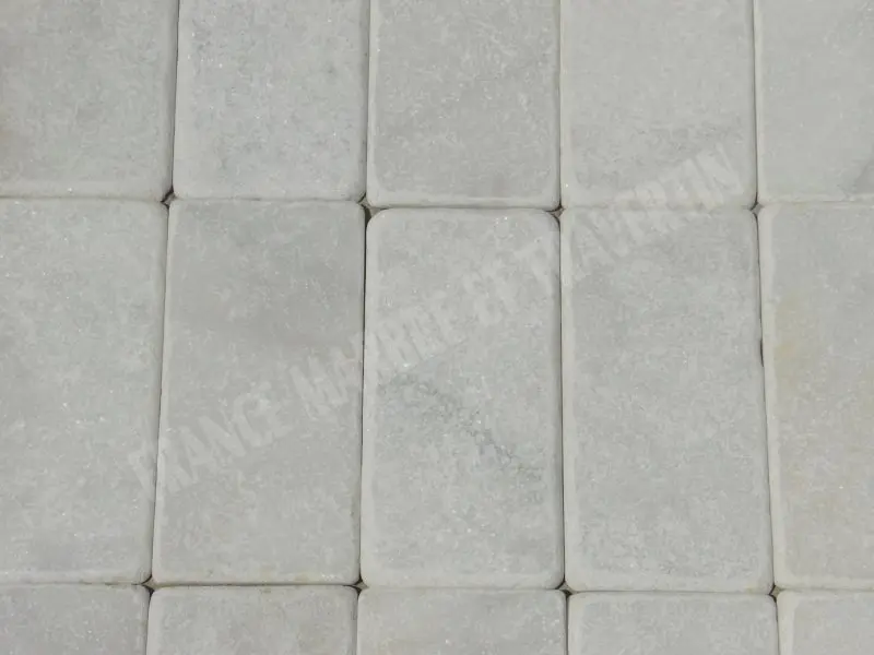 Marbre Blanc 7,5x15 cm Antique 1'er Choix 35 € HT - m² - 04.webp