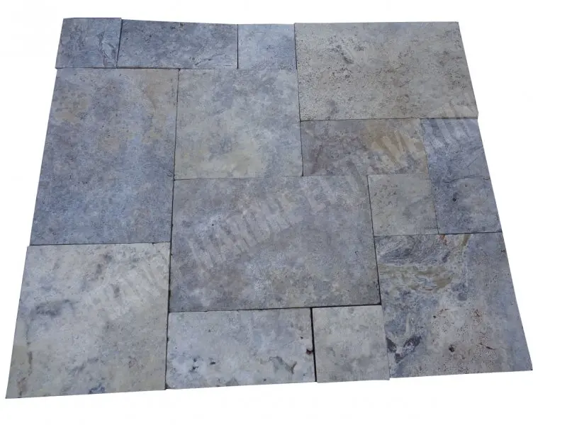 Travertin_Gris_Silver_Opus_Romain_3_cm_Antique_Rustique_39_C_HT_-_m_1.webp