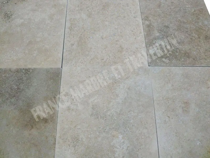Travertin Classique 40,6x61x1,2 cm Adoucie Rustique 30 € HT - m² - 02.webp