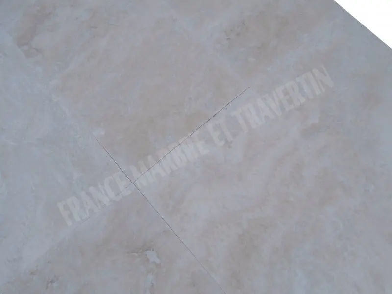Travertin Ivoire Blanc 40,6x61x1,2 cm Adoucie 1'er choix  47 € HT - m² - 04.webp