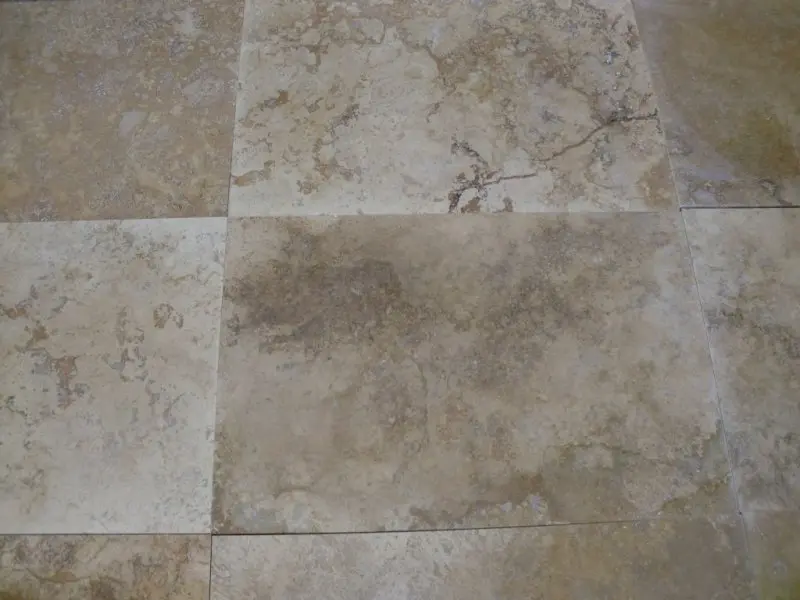 Travertin Walnut 40,6x61x1,2 cm Rustique Adoucie 30 € HT -m² - 03.webp