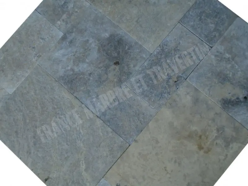 Travertin_Gris_Silver_Big_Opus_Romain_15_cm_Antique_Rustique_45_C_HT_-_m_-_04.webp