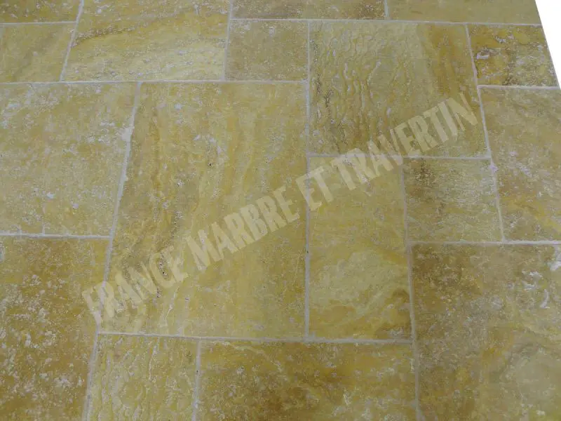Travertin Jaune Big Opus Romain 15 mm Antique 1'er choix 55 € HT-m² - 02.webp