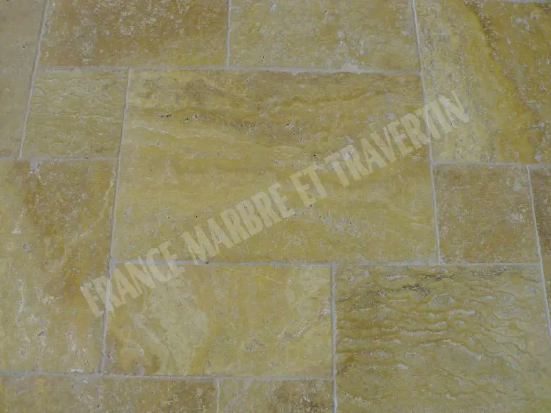 Travertin Jaune Big Opus Romain 15 mm Antique 1'er choix 55 € HT-m² - 03.webp