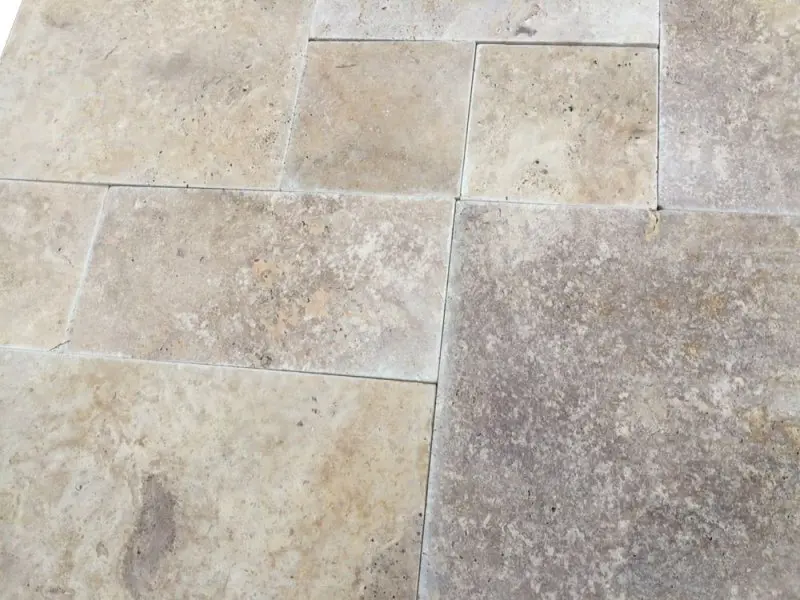 Travertin Walnut Big Opus Romain 1,5 cm Antique 1'er Choix  49 € HT - m² - 02.webp