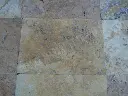 Travertin_Jaune_406x61x12_cm_Antique_Rustique_39_C_HT_-_m_-_04.webp