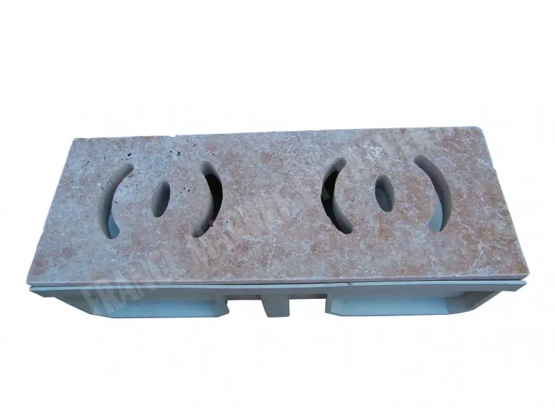 Travertin Begie Grille Rond Rainure +  Plastique Caniveau        
